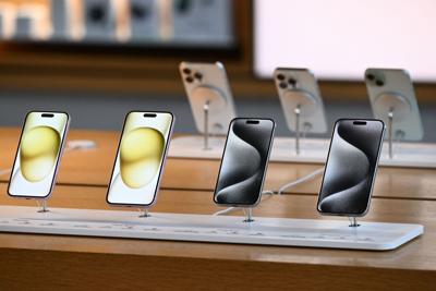 Apple AI lawsuit